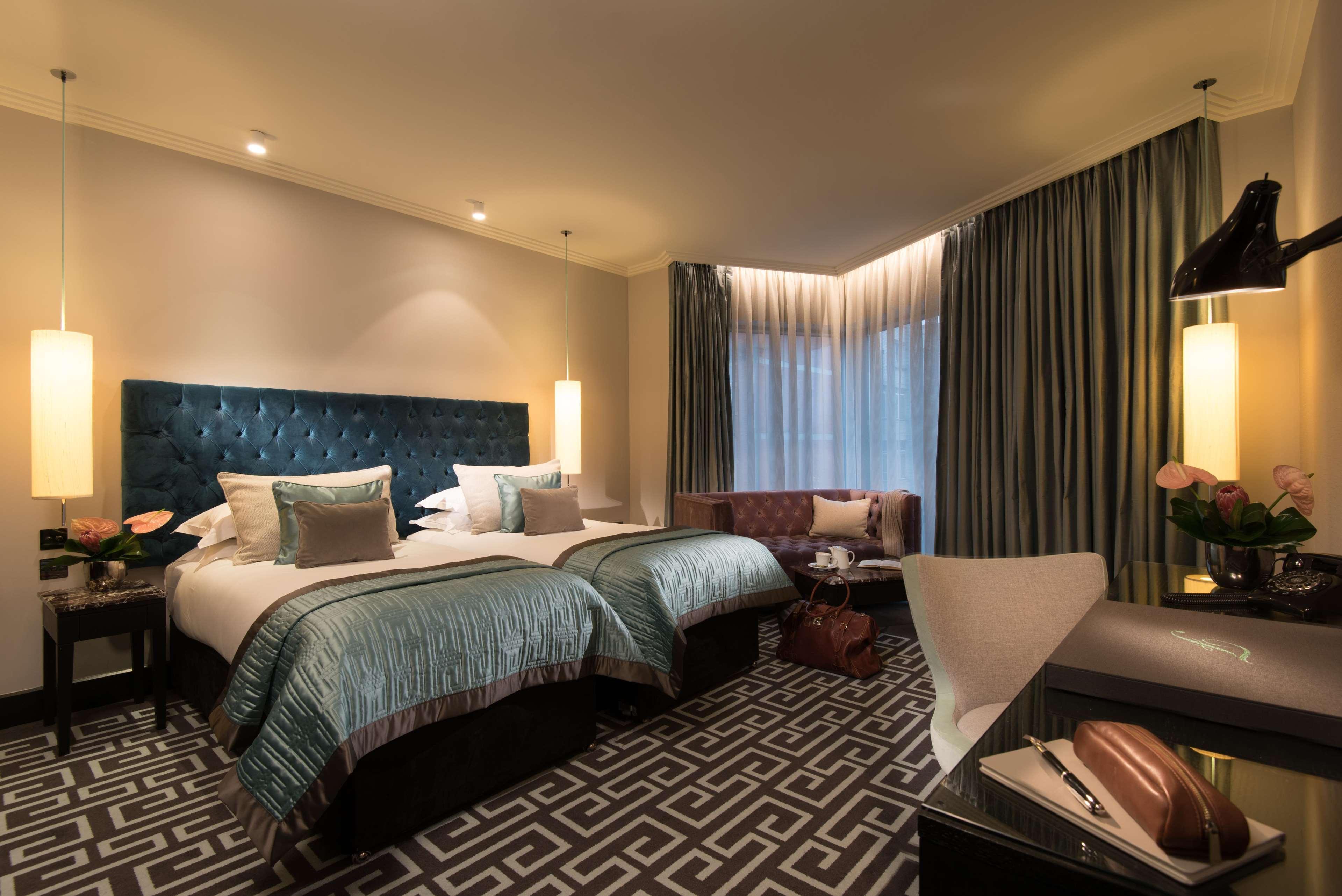 The Fitzwilliam Hotel Belfast Dış mekan fotoğraf Deluxe Room